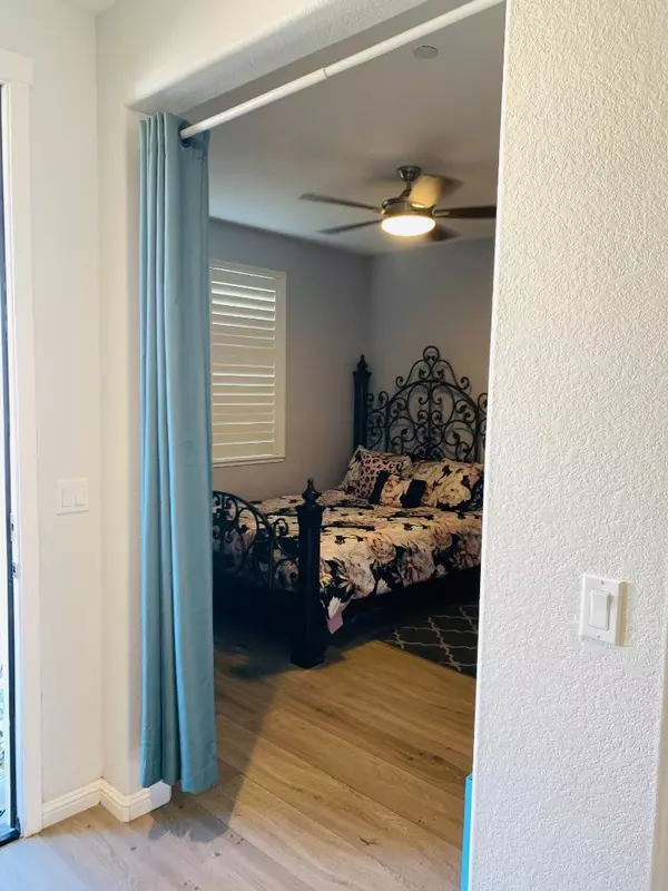 Manteca, CA 95337,1124 Mt Etna ST