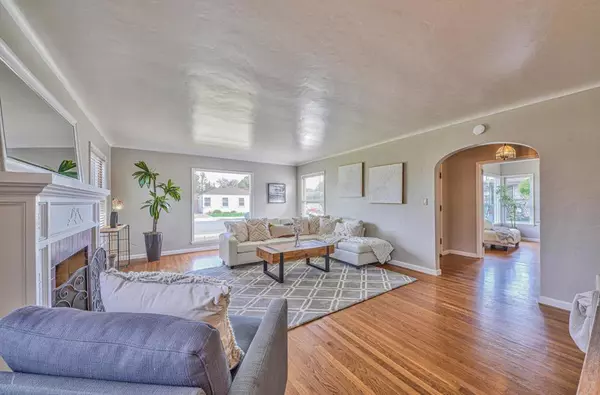 Salinas, CA 93901,402 Lorimer ST