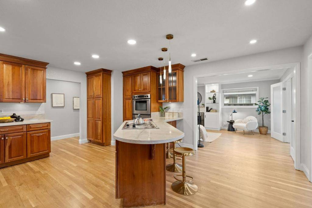 3740 Century DR, Campbell, CA 95008