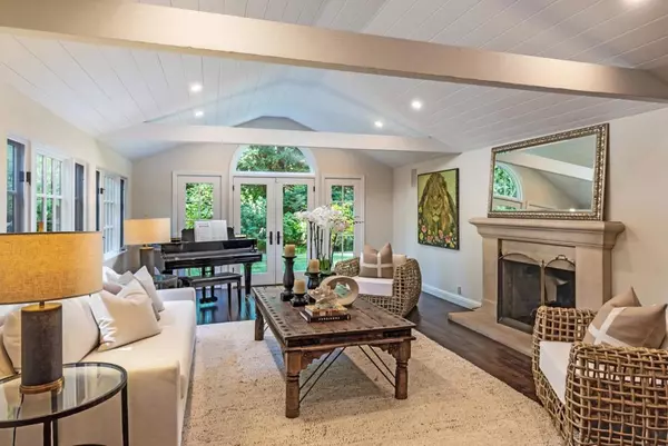 Atherton, CA 94027,130 Tuscaloosa AVE