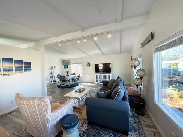 Half Moon Bay, CA 94019,166 Canada Cove AVE