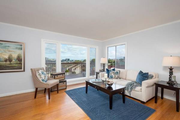 South San Francisco, CA 94080,724 Spruce AVE