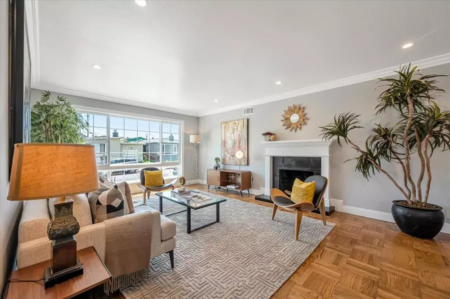 40 Highland AVE, Daly City, CA 94015