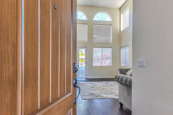 Salinas, CA 93906,10 Whitman CIR