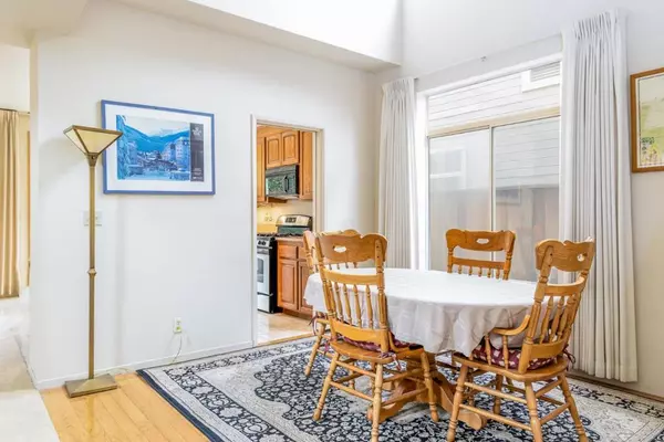 Salinas, CA 93908,21024 Country Park RD