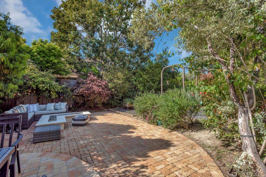 San Carlos, CA 94070,120 Colton AVE