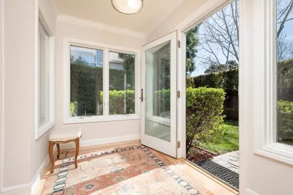 Palo Alto, CA 94303,817 Ames AVE