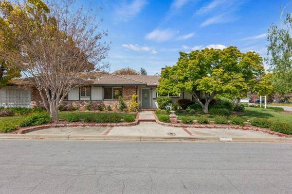 12131 COUNTRY SQUIRE WAY, Saratoga, CA 95070