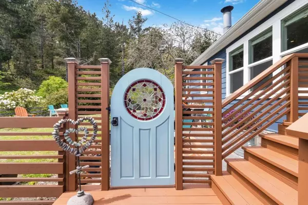 Moss Beach, CA 94038,150 Barranca LN