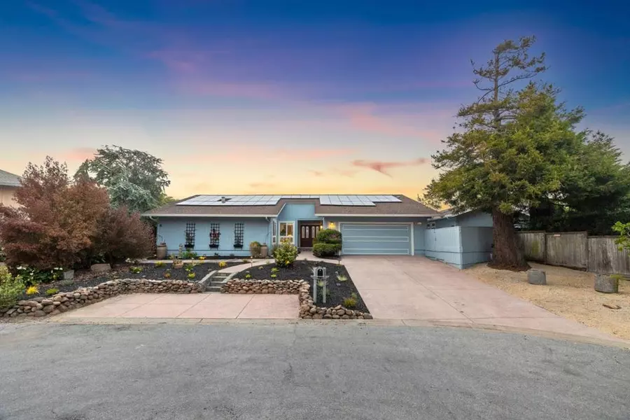617 Marseille LN, Half Moon Bay, CA 94019