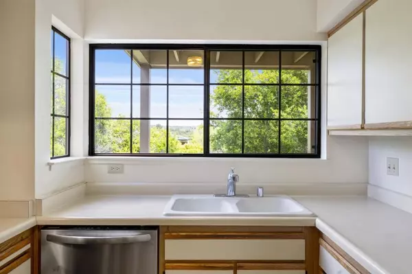 130 Pheasant Ridge RD, Del Rey Oaks, CA 93940