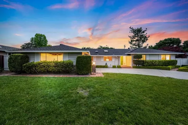 12599 Radoyka DR, Saratoga, CA 95070