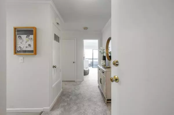 Foster City, CA 94404,815 Sea Spray LN #208