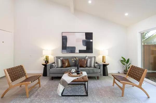 Cupertino, CA 95014,20206 Northbrook SQ