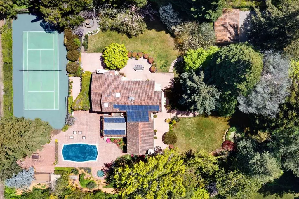 Atherton, CA 94027,269 Selby LN
