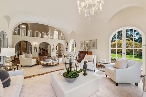 Atherton, CA 94027,269 Selby LN