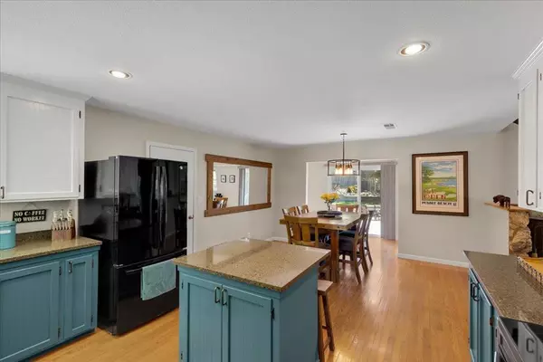 Salinas, CA 93907,395 Echo Valley RD #C