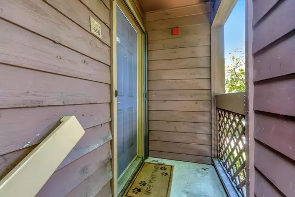 San Jose, CA 95128,658 Teatree CT