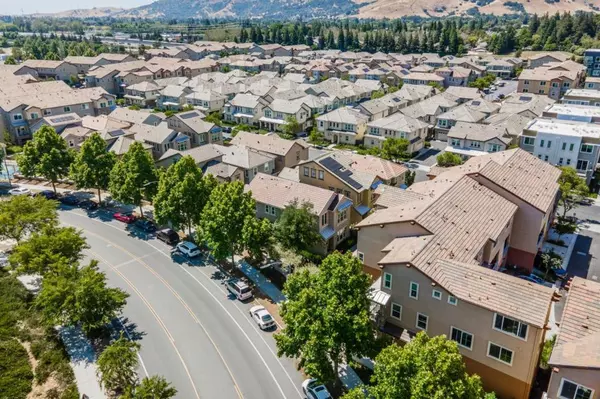 San Jose, CA 95123,6032 Golden Vista DR