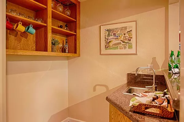 Boulder Creek, CA 95006,100 Hare WAY