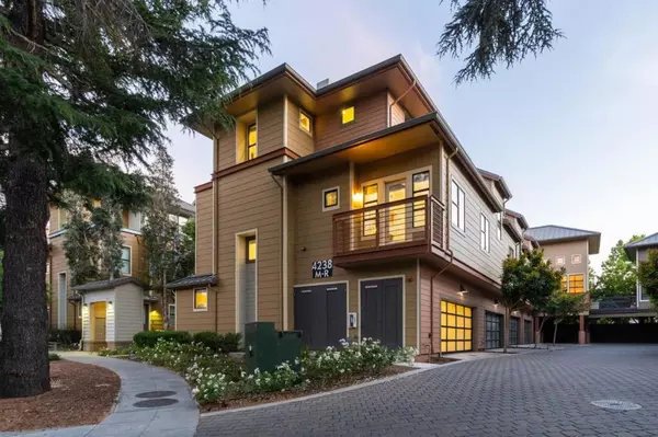 4238 Rickeys WAY #M,  Palo Alto,  CA 94306