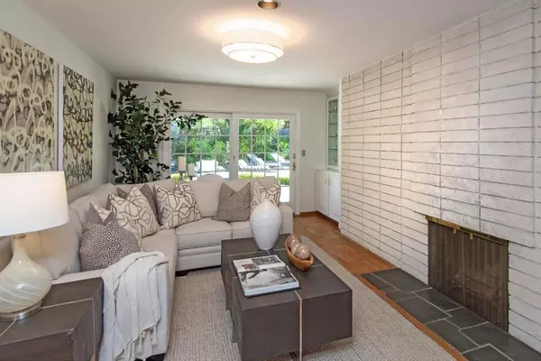 San Carlos, CA 94070,3009 Brittan AVE