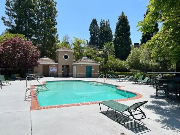 San Jose, CA 95134,420 Camille CIR #11