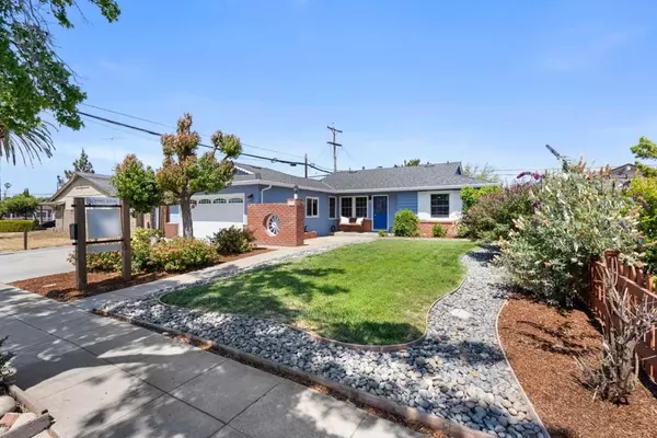 San Jose, CA 95124,3332 Gavota AVE