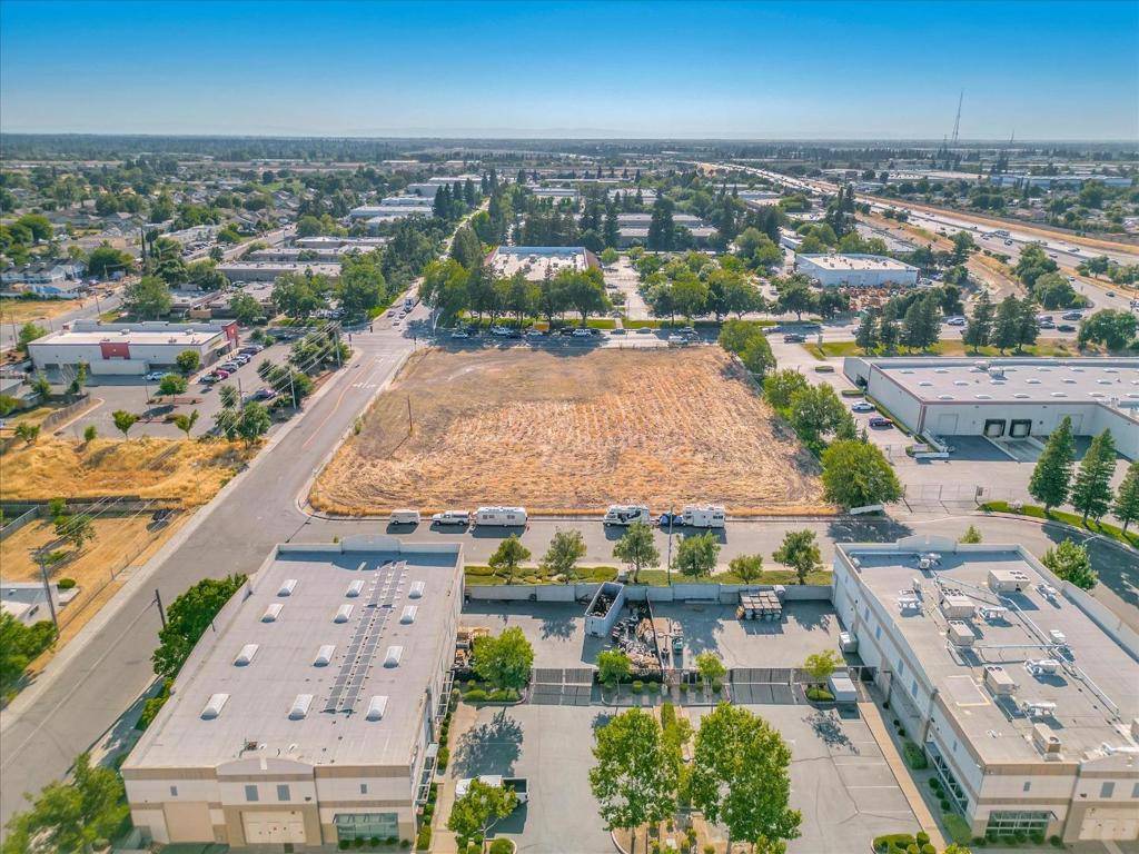 Sacramento, CA 95838,3940 Norwood AVE