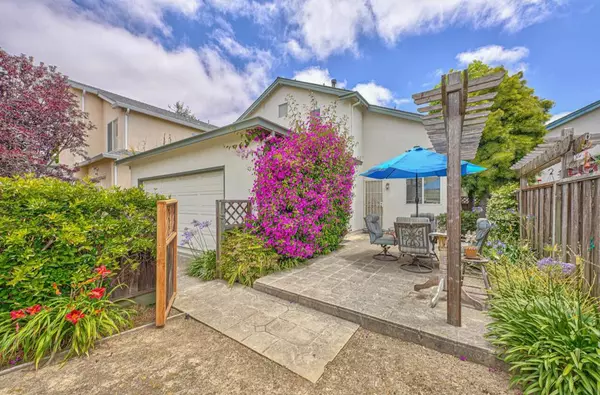 Salinas, CA 93906,1643 Beacon Hill DR