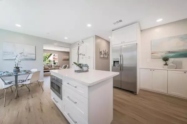 Menlo Park, CA 94025,1295 Woodland AVE