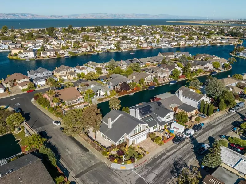 801 Lurline DR, Foster City, CA 94404