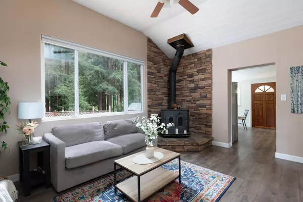 964 Scenic WAY, Ben Lomond, CA 95005