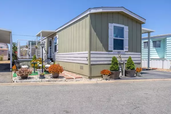 Salinas, CA 93906,55 San Juan Grade RD