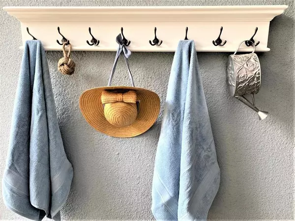 Monterey, CA 93940,621 Mcclellan AVE #Studio