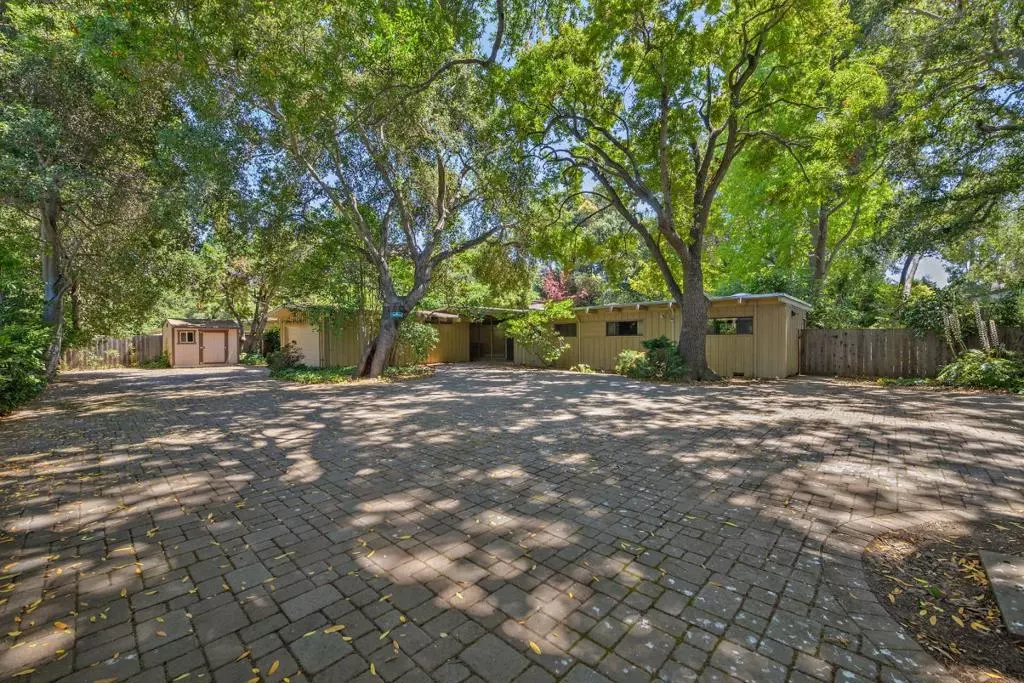 Menlo Park, CA 94025,894 Ringwood AVE