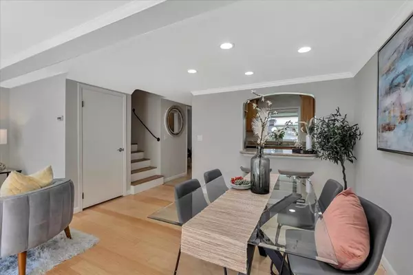 Sunnyvale, CA 94087,729 Winstead TER
