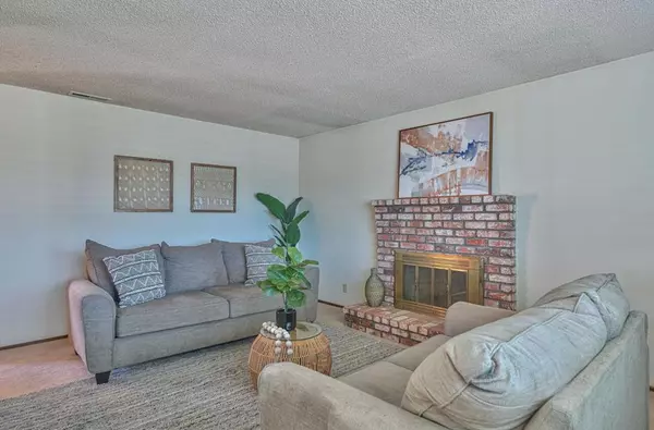 Salinas, CA 93907,1028 Larkin CIR