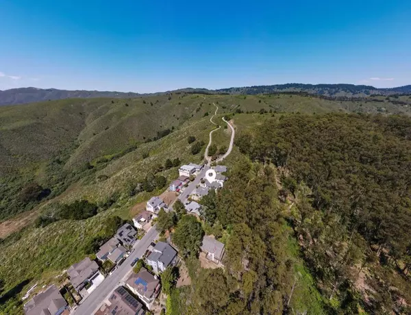 El Granada, CA 94019,764 El Granada BLVD