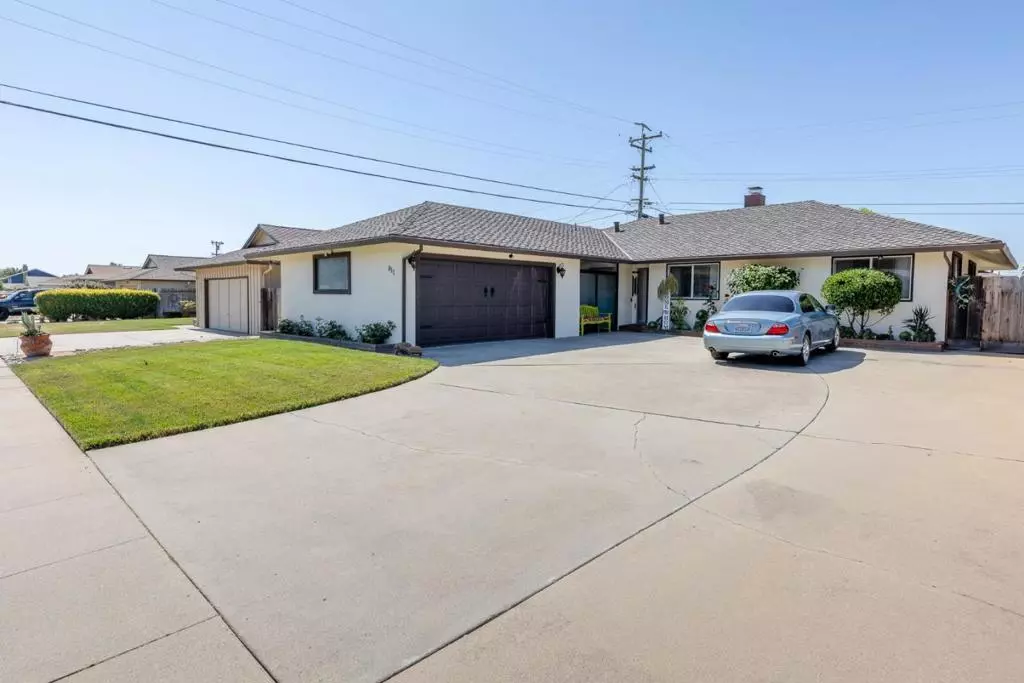 Salinas, CA 93901,811 Via Maria