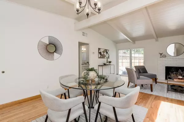 Menlo Park, CA 94025,51 Callie LN