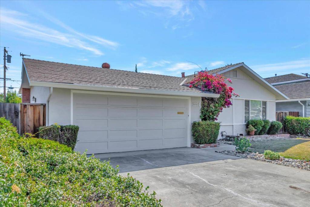 Campbell, CA 95008,2254 Maximilian DR