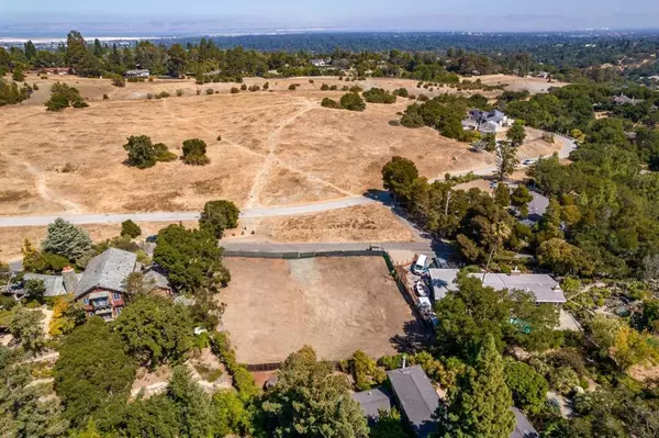 Woodside, CA 94062,152 Alta Mesa RD