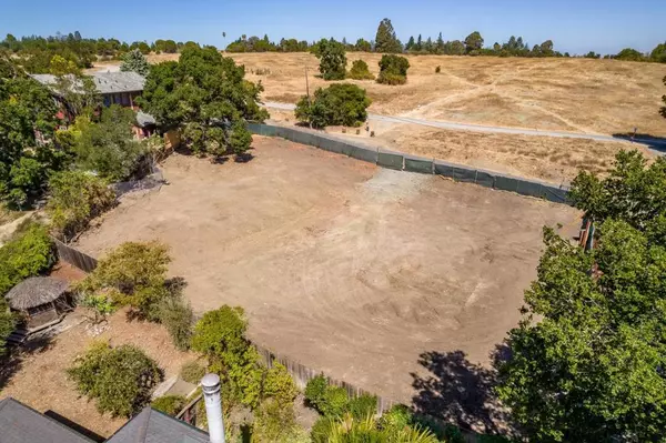 152 Alta Mesa RD, Woodside, CA 94062