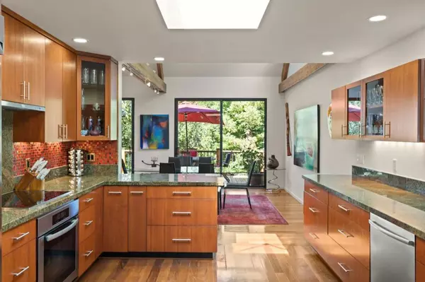 Portola Valley, CA 94028,2 Thistle ST