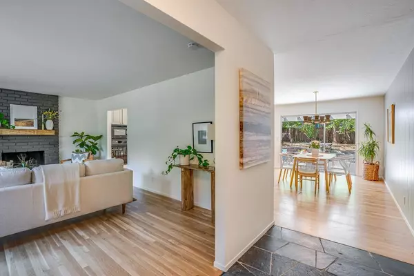 Scotts Valley, CA 95066,802 Lockewood LN