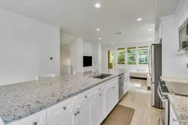 Scotts Valley, CA 95066,378 Hansen TER