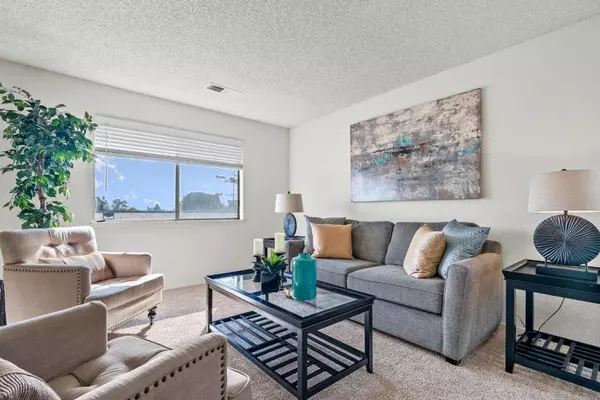 Soquel, CA 95073,4207 Topsail CT