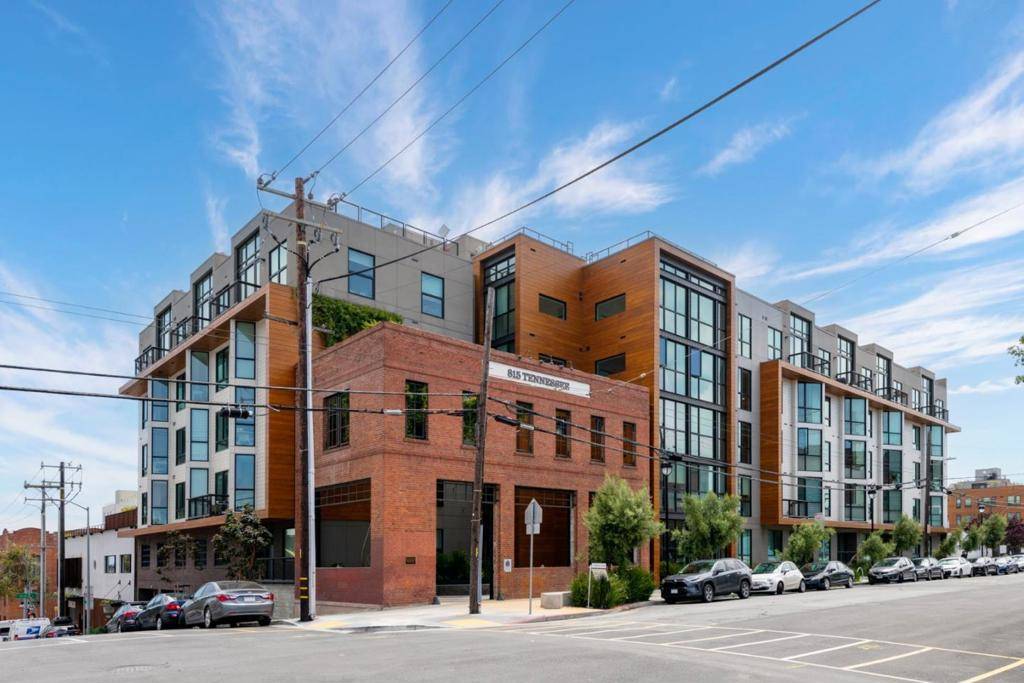 San Francisco, CA 94107,815 Tennessee ST #202
