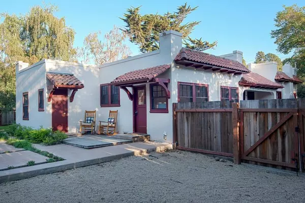 Salinas, CA 93907,73 Echo Valley RD